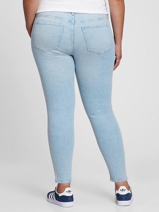 Image number 4 showing, Mid Rise Destructed Universal Legging Jeans with Washwell