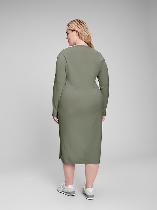 Image number 2 showing, Crewneck Midi Dress
