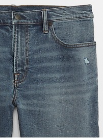 9" Distressed GapFlex Denim Shorts