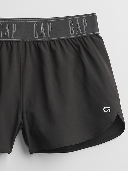 Image number 4 showing, GapFit 3" Runaround Shorts