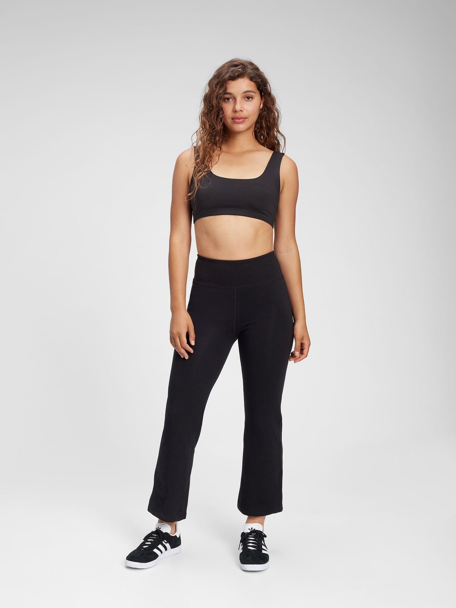 Mid Rise GapFit Flare Leggings | Gap Factory