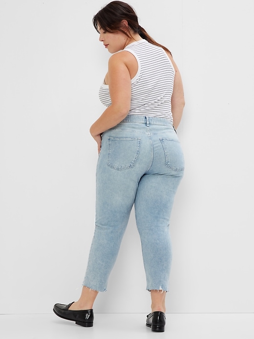 Image number 2 showing, Mid Rise Universal Slim Boyfriend Jeans with Washwell