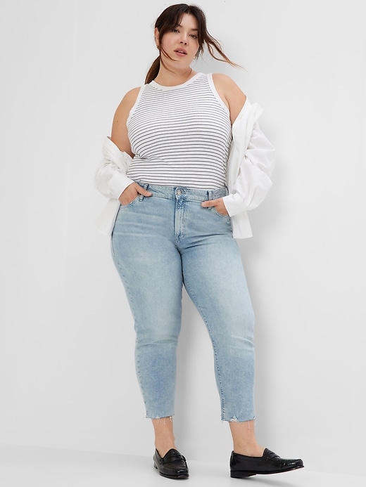Image number 1 showing, Mid Rise Universal Slim Boyfriend Jeans with Washwell