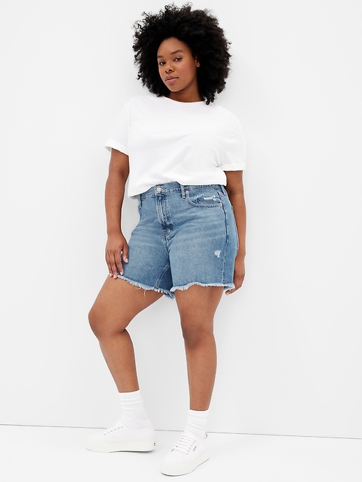 Image number 5 showing, 9" High Rise Distressed '90s Loose Shorts
