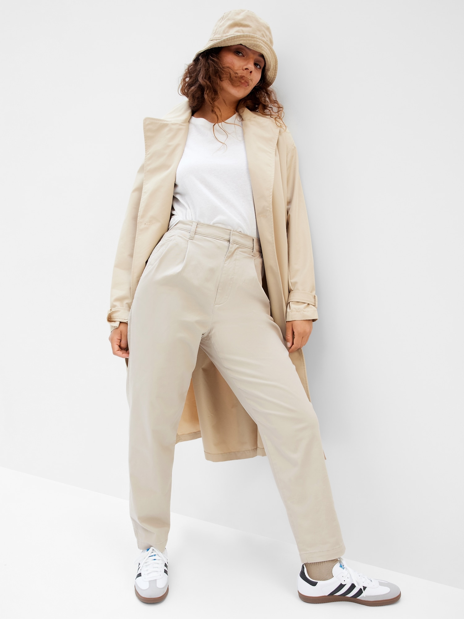 High Rise Pleated Khaki Trousers with Washwell