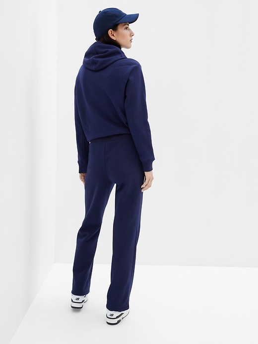 Image number 2 showing, Gap Logo Bootcut Sweatpants