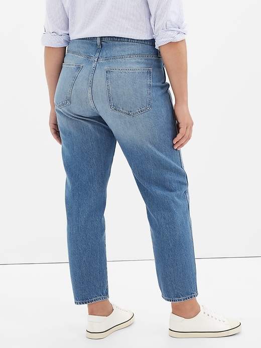 Image number 4 showing, High Rise Distressed Mom Jeans with Washwell