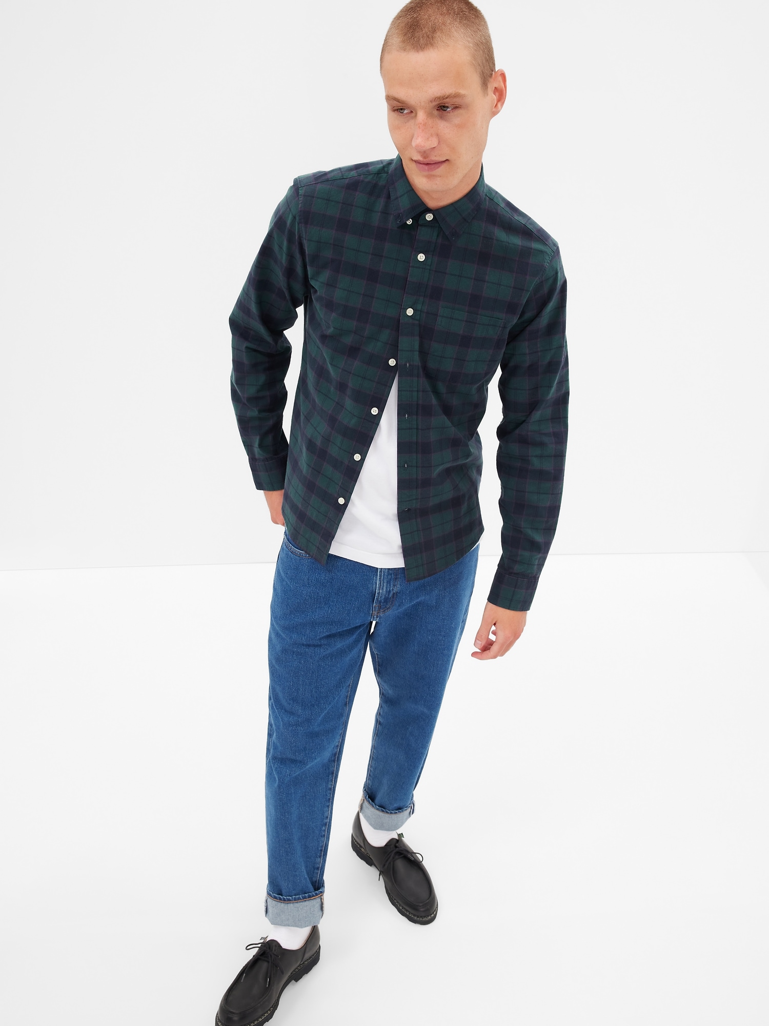stretch poplin shirt in untucked fit