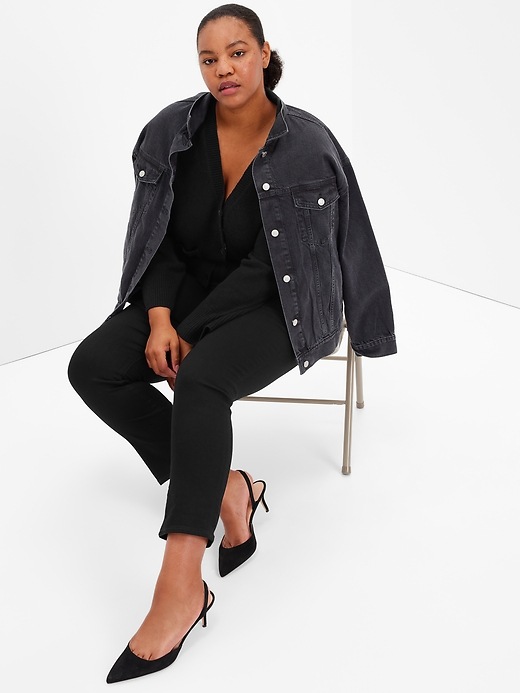 Image number 3 showing, Mid Rise Classic Straight Jeans with Washwell