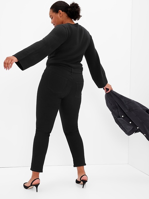 Image number 4 showing, Mid Rise Classic Straight Jeans with Washwell