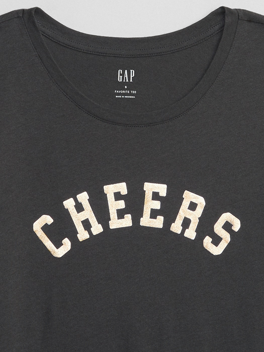 favorite-graphic-t-shirt-gap-factory