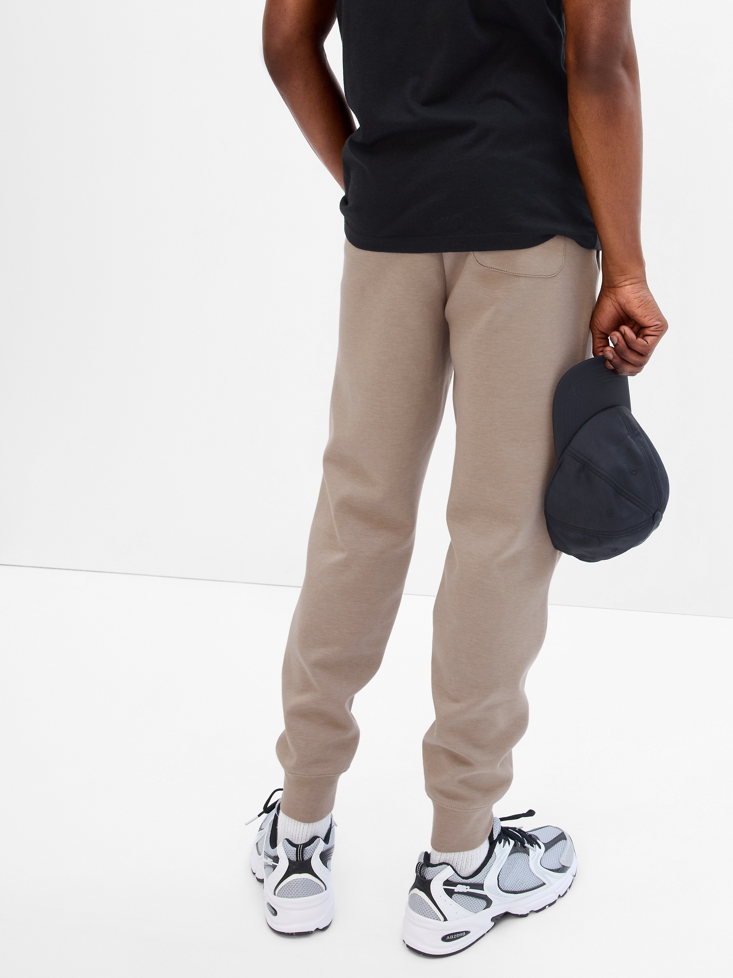 gap performance joggers