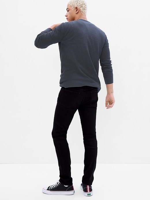 Soft Wear Max Skinny Jeans With Washwell&#153