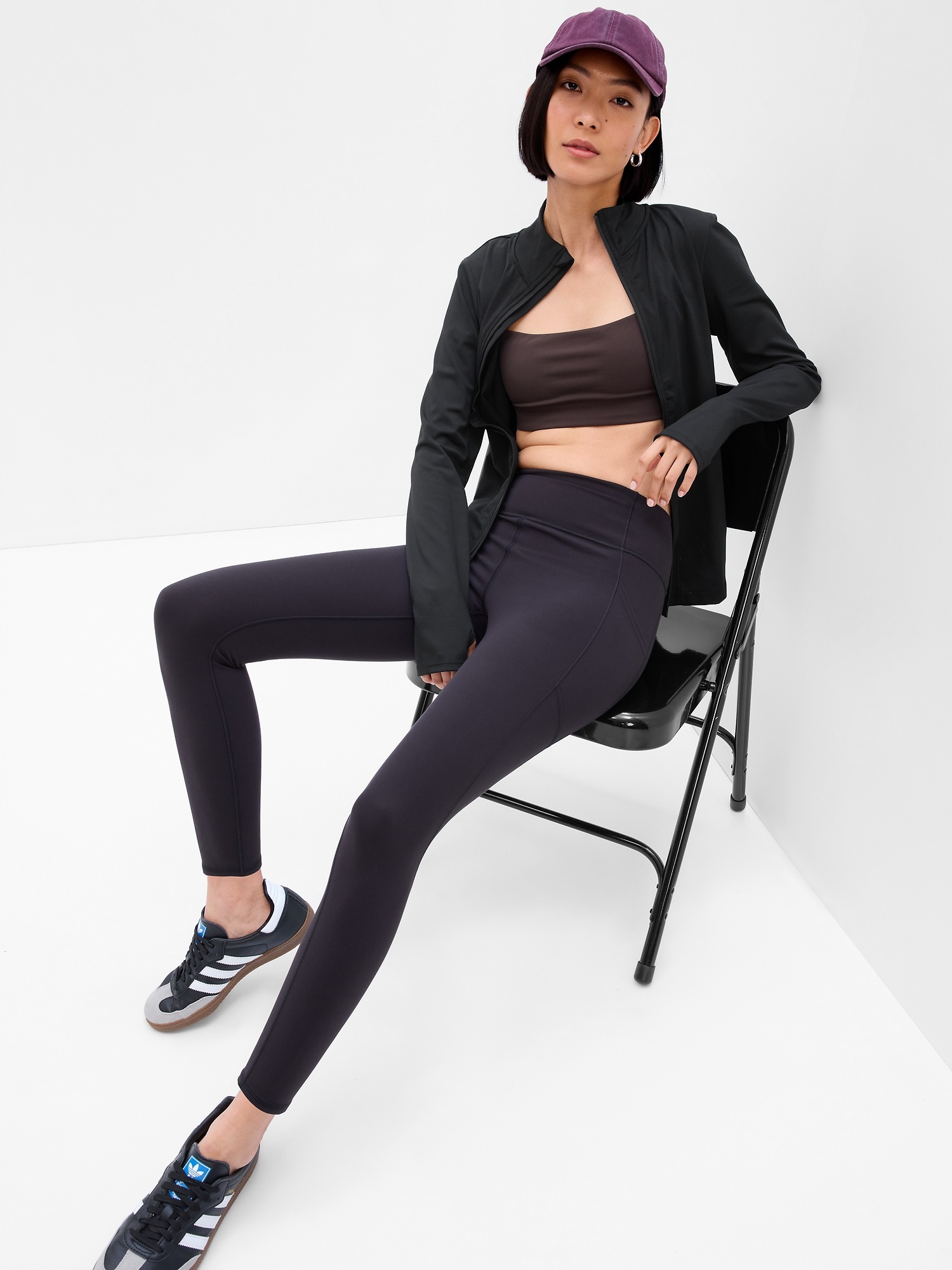 GapFit Studio Full-Zip Top