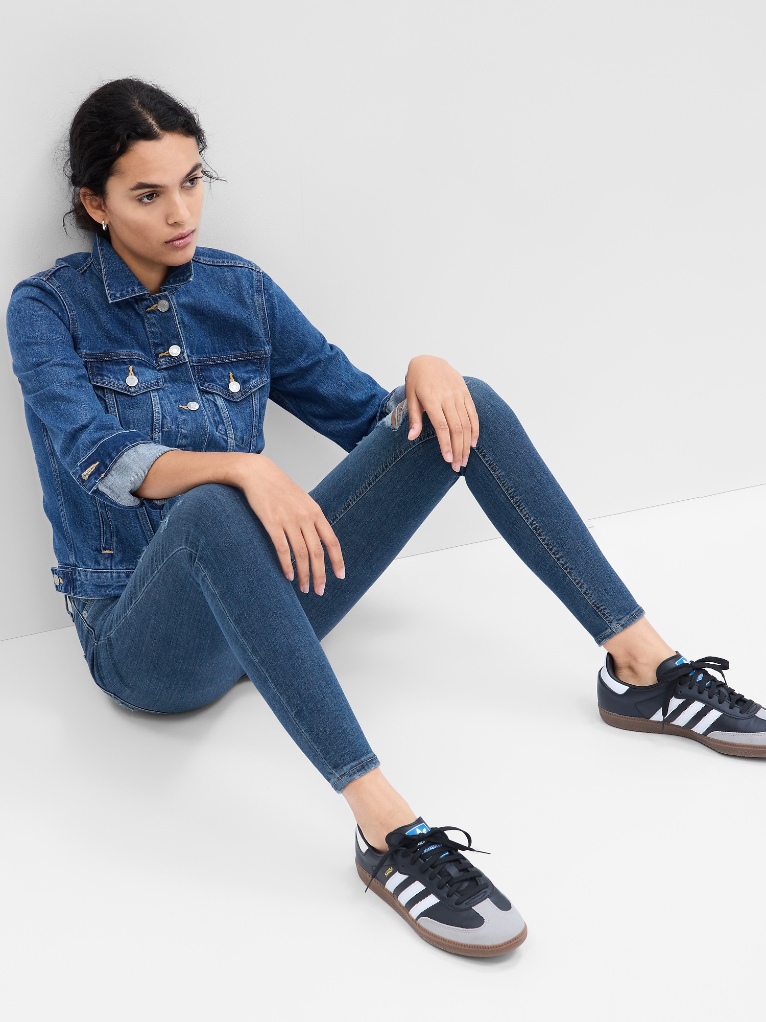 Sky High Rise Universal Destructed Legging Jeans with Washwell