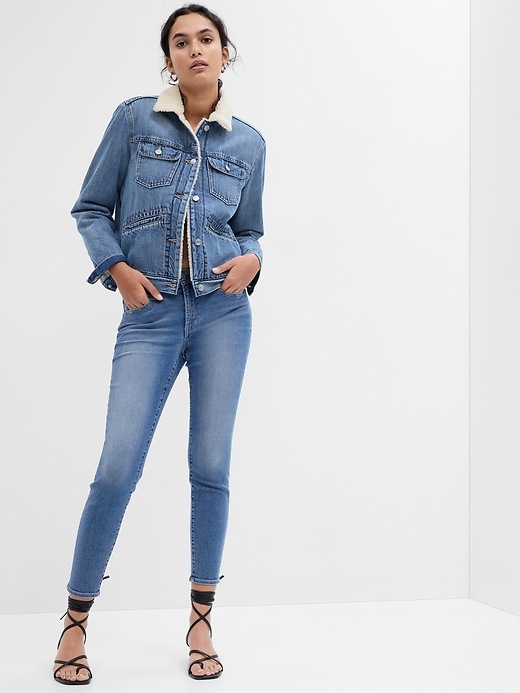 Image number 1 showing, Mid Rise Universal Legging Jeans With Washwell