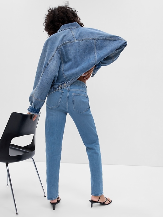 Image number 2 showing, Mid Rise Classic Straight Jeans with Washwell