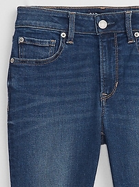 Mid Rise Universal Legging Jeans