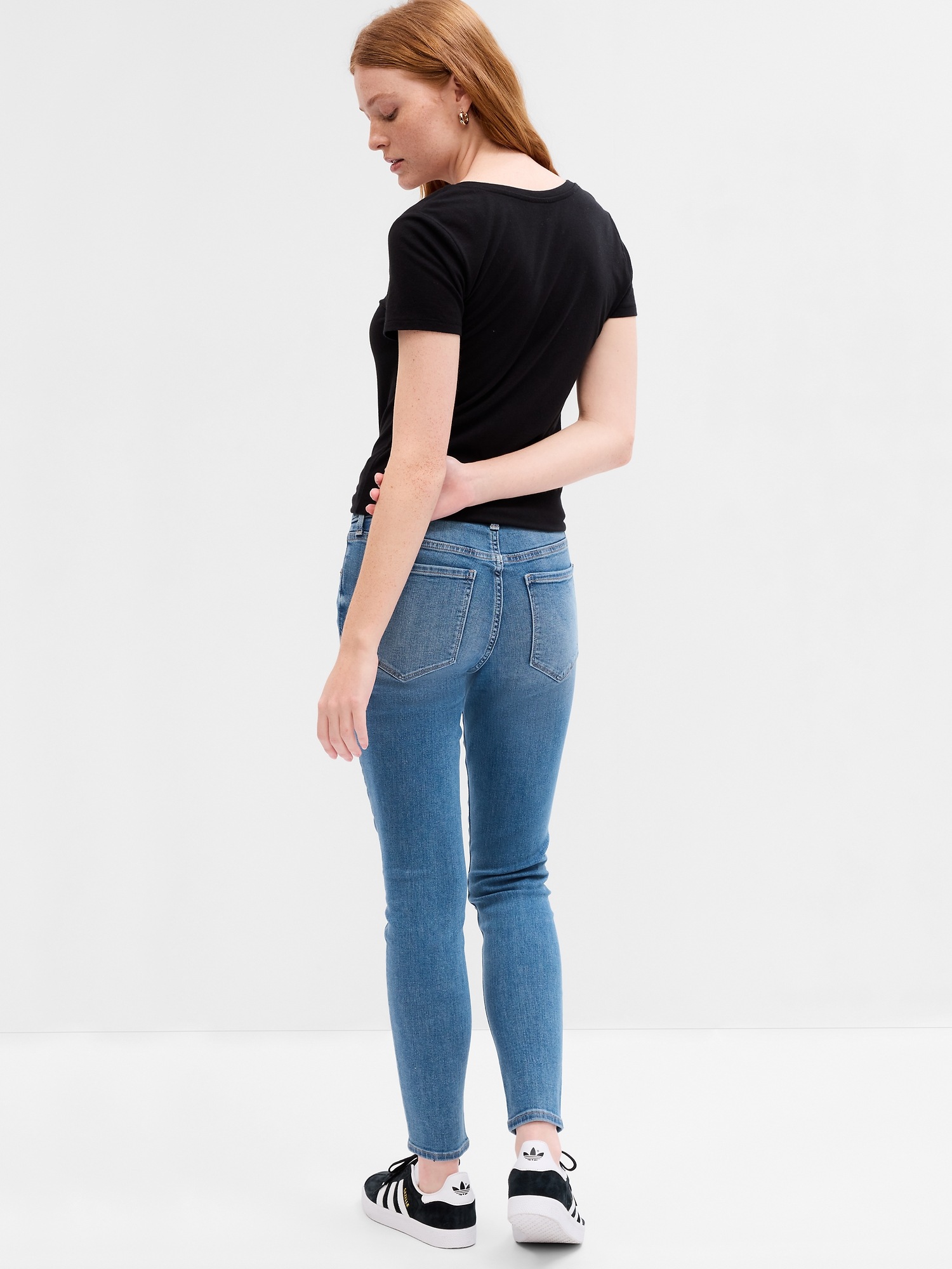 Mid Rise Universal Legging Jeans | Gap Factory