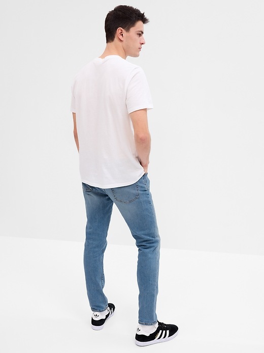 Image number 2 showing, Slim Taper GapFlex Jeans with Washwell
