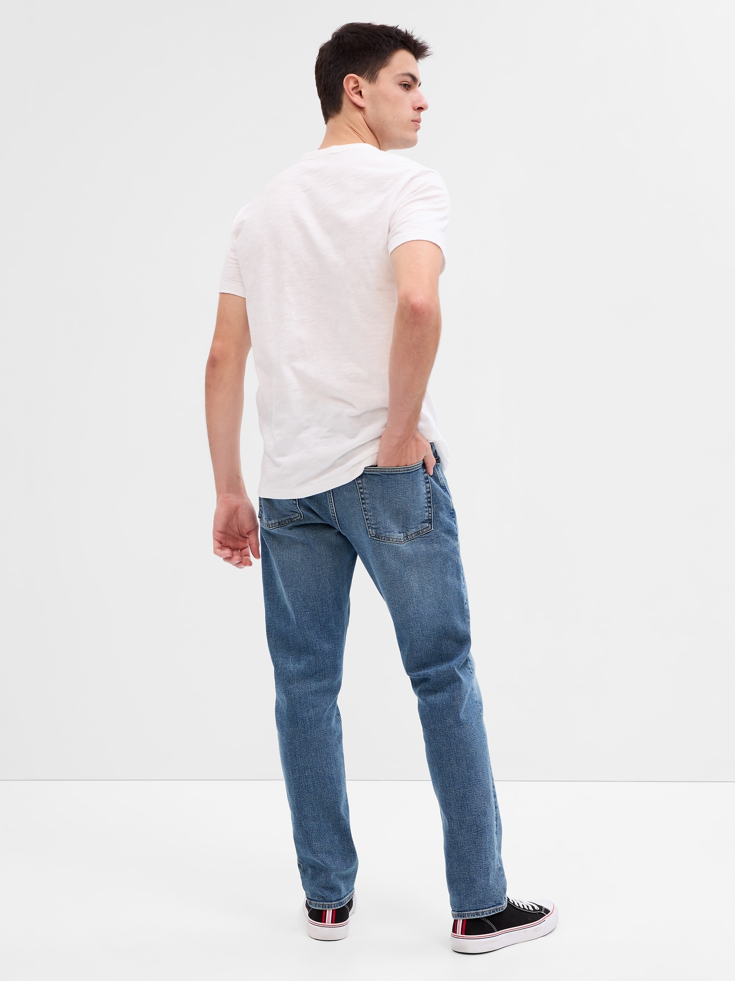 Gap Relaxed Taper Jeans in GapFlex