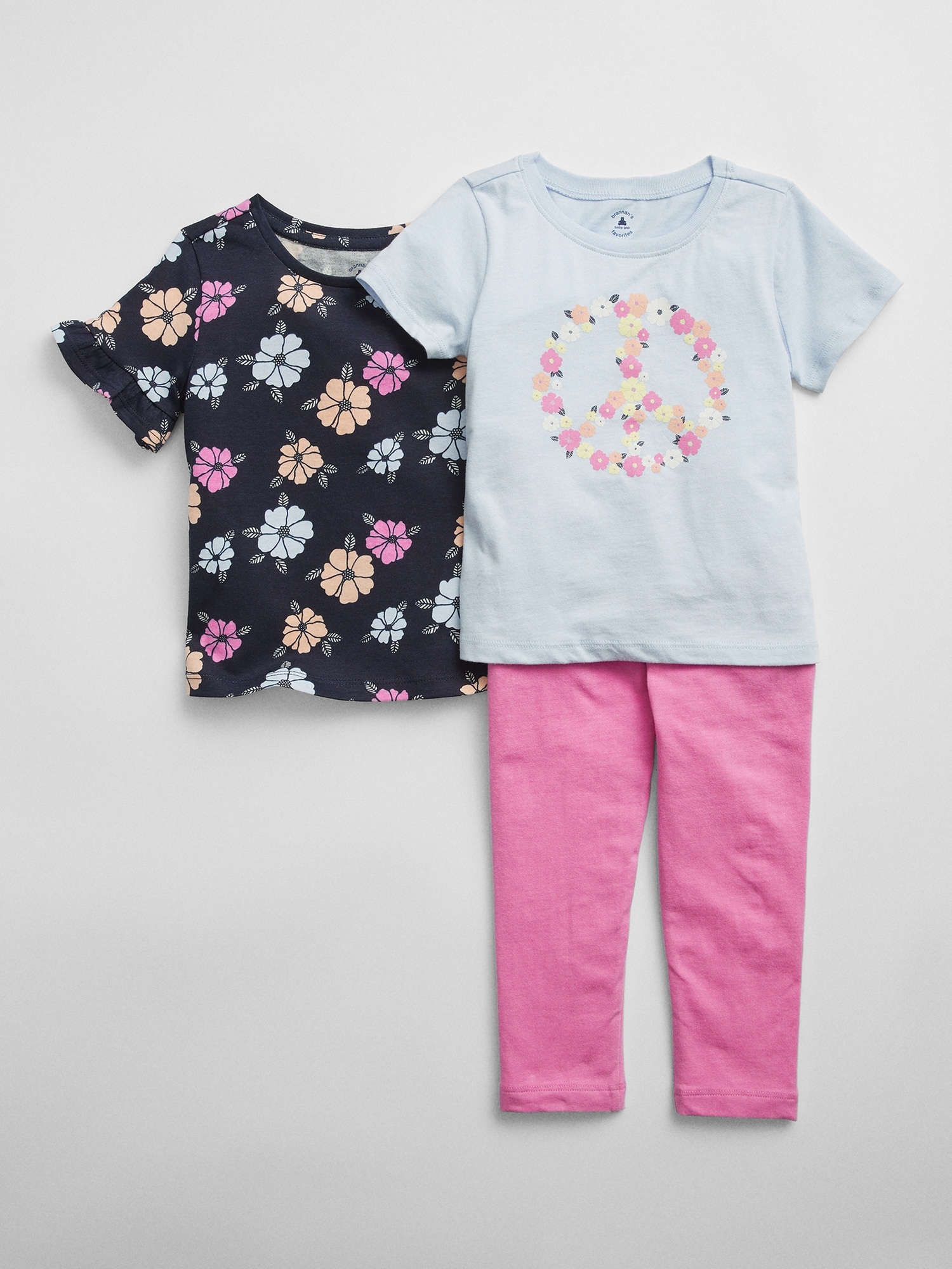 babyGap Three-Piece Outfit Set