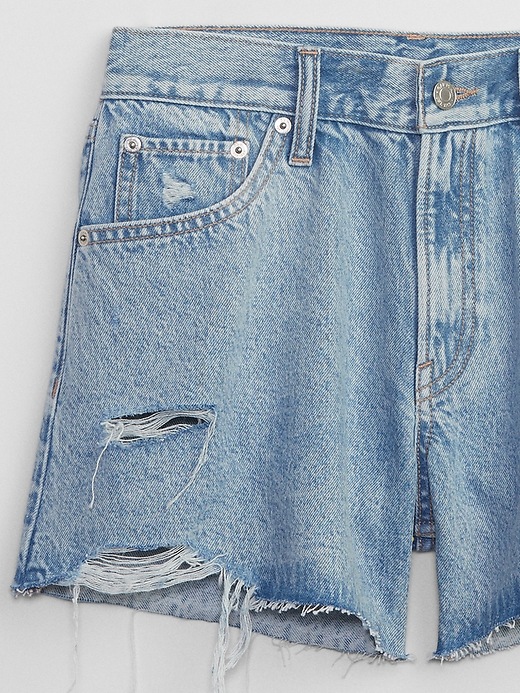 Image number 4 showing, 4" Mid Rise Destructed Stride Shorts with Washwell