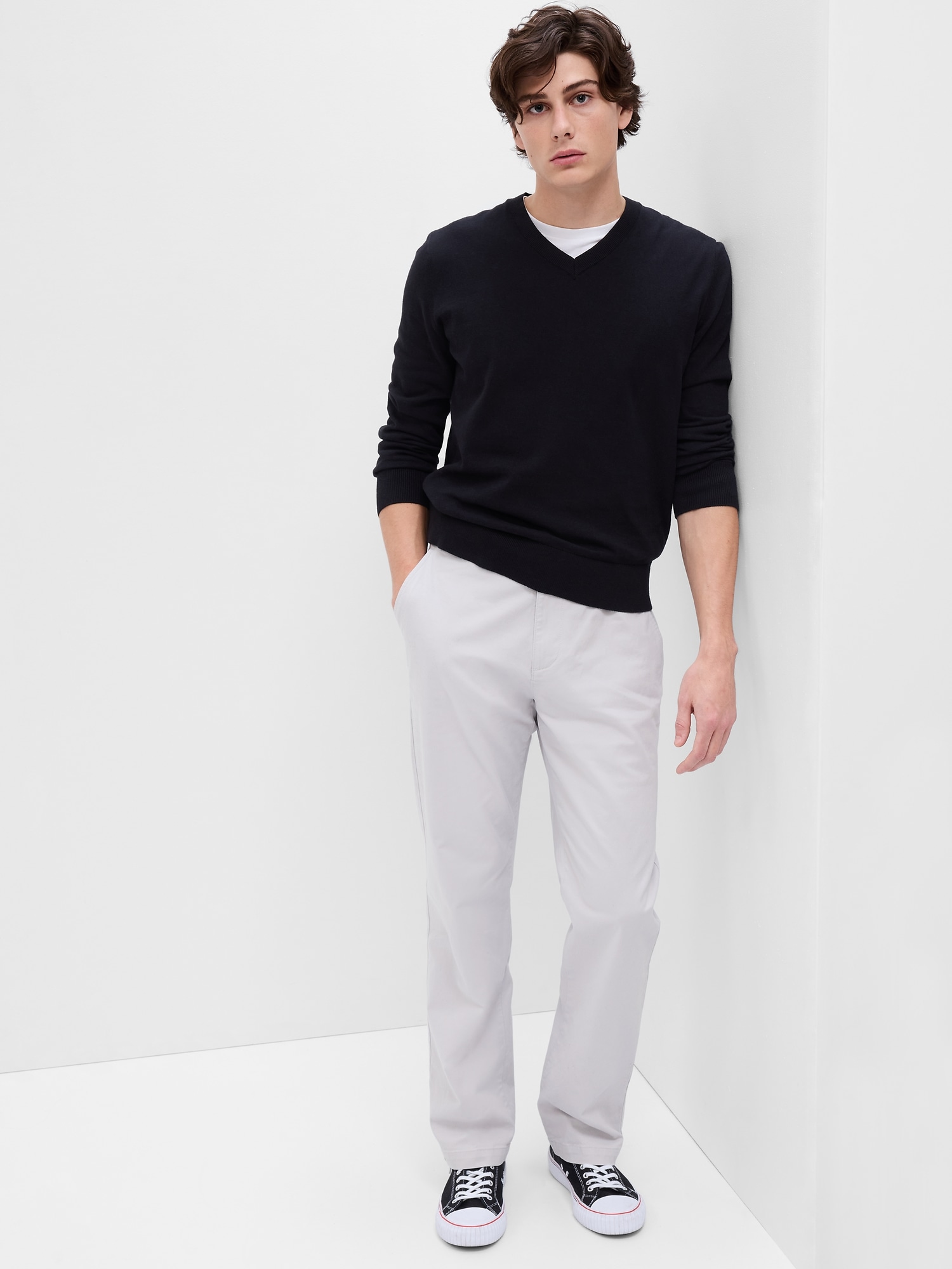 GapFlex Essential Khakis in '90s Original Straight Fit with Washwell