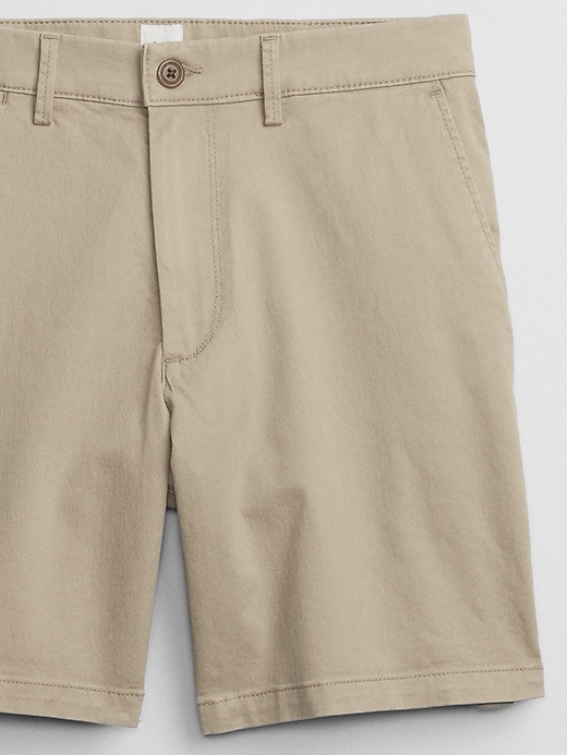 Image number 4 showing, 7" Essential Khaki Shorts