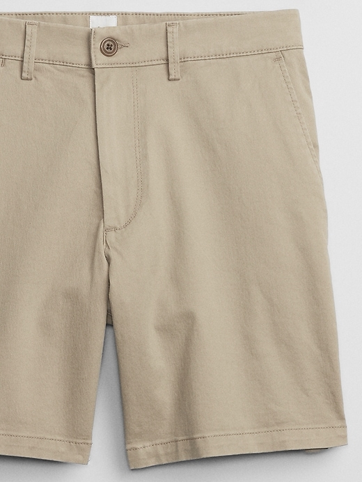 Image number 4 showing, 7" Essential Khaki Shorts with Washwell