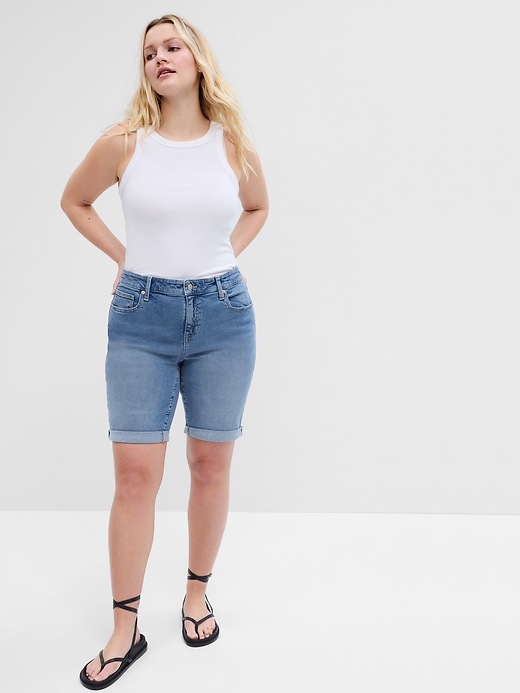 Image number 3 showing, 9" Mid Rise Denim Bermuda Shorts with Washwell