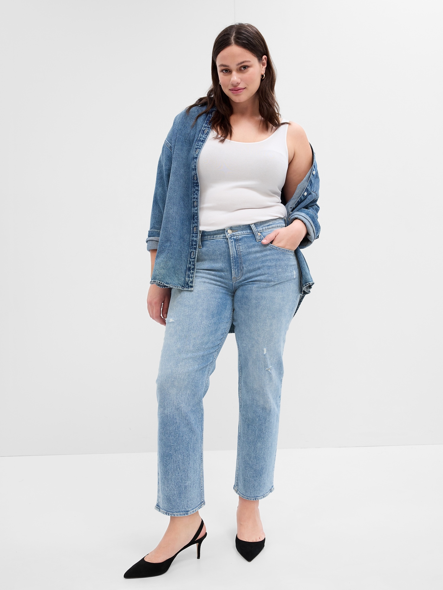 Low Rise Distressed Straight Crop Jeans with Washwell