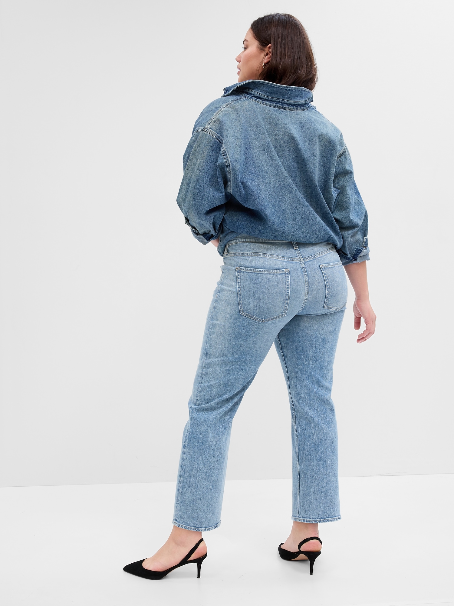 Low Rise Distressed Straight Crop Jeans with Washwell | Gap Factory