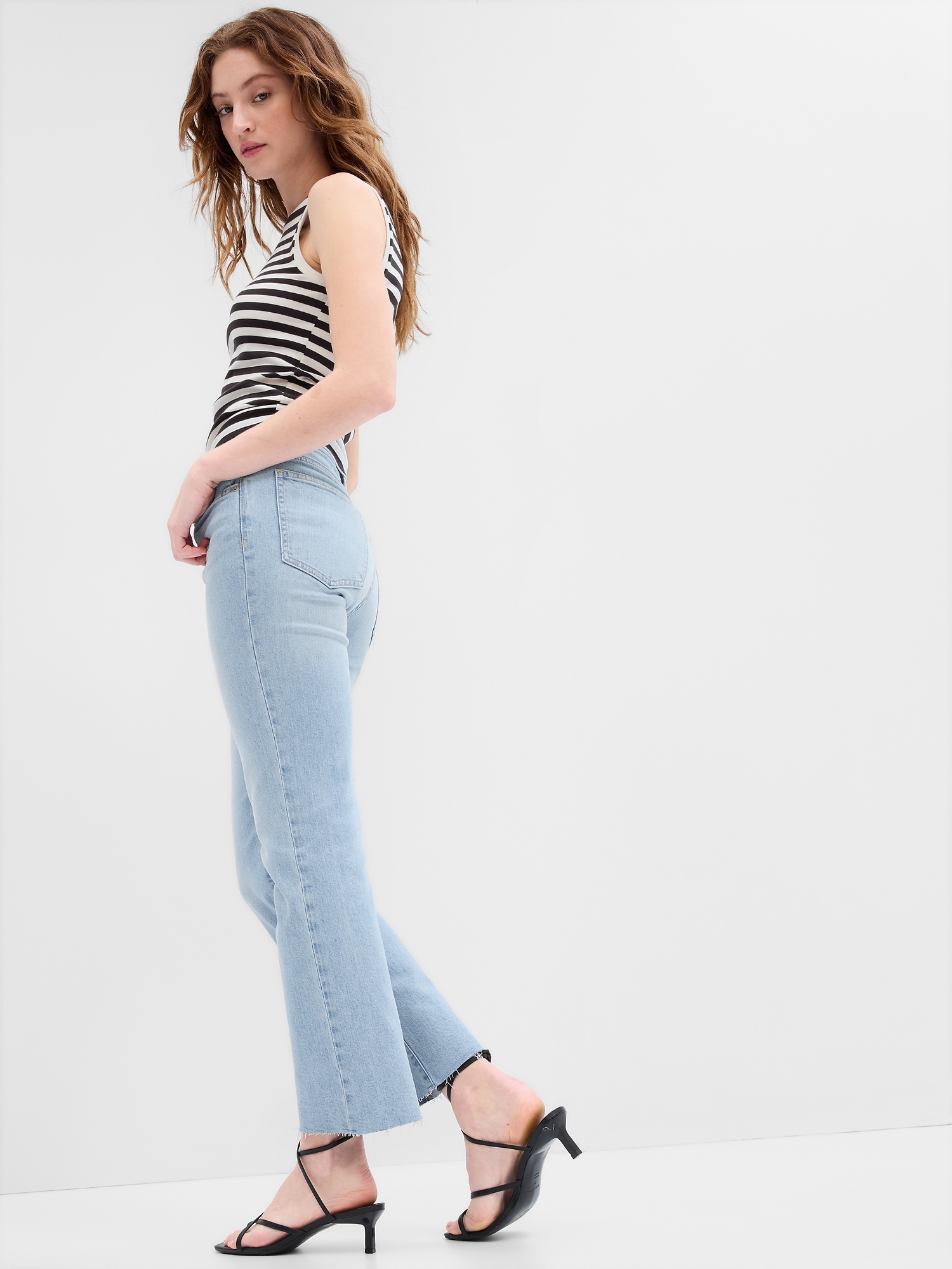 Mid Rise Kick Fit Jeans with Washwell | Gap Factory