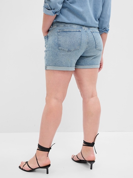 Image number 4 showing, 5" Mid Rise Distressed Denim Shorts with Washwell
