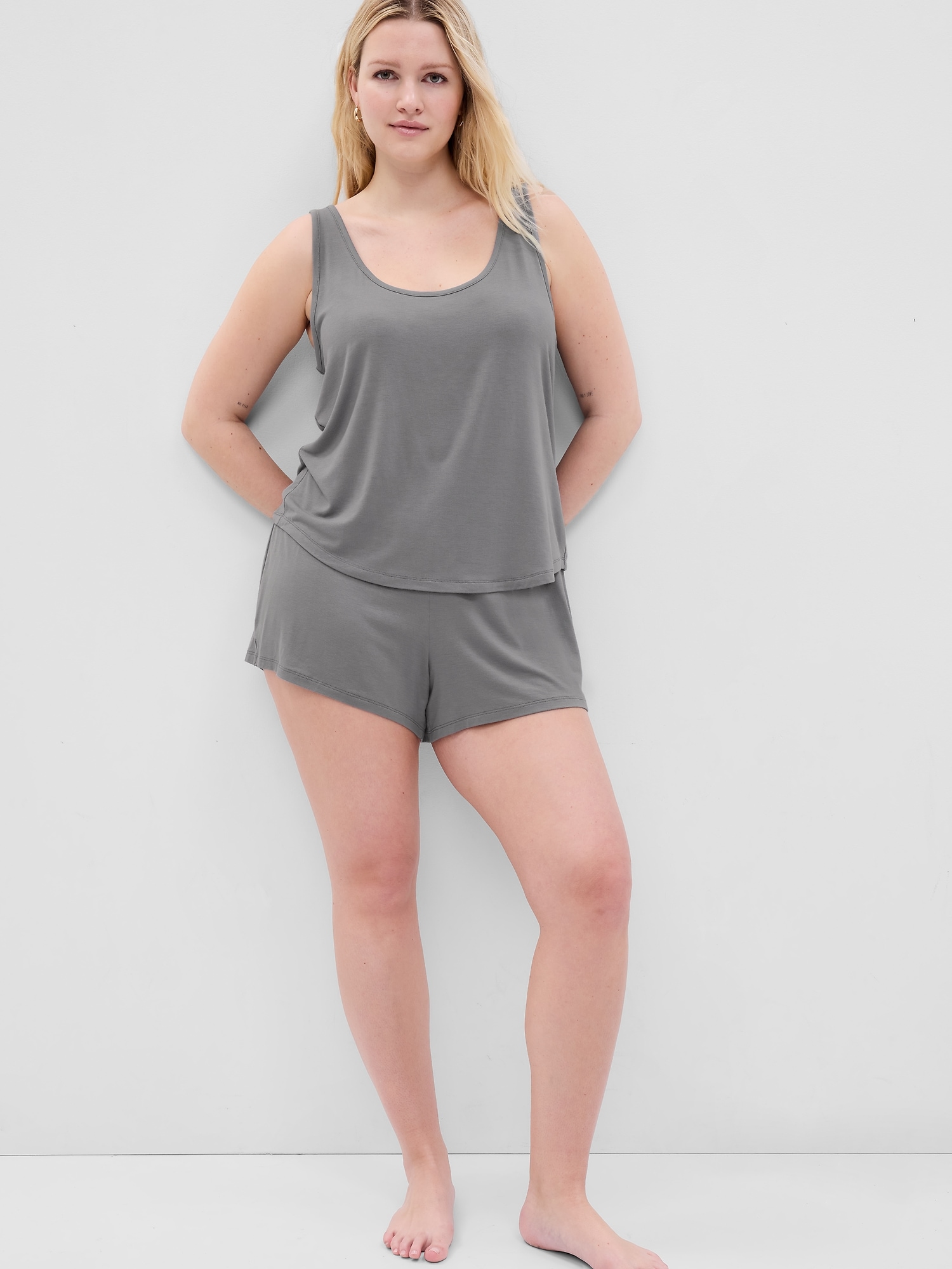 gray