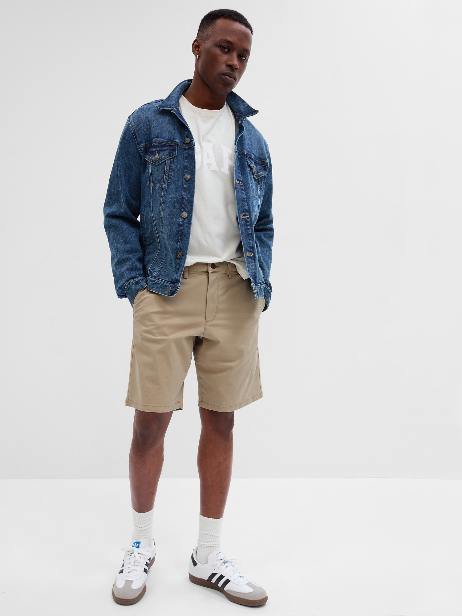 10" Essential Khaki Shorts