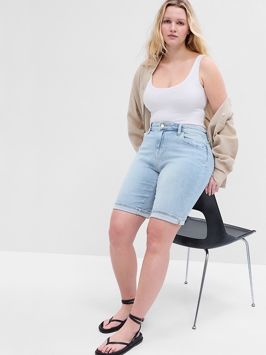 Image number 3 showing, 9" Mid Rise Denim Bermuda Shorts with Washwell