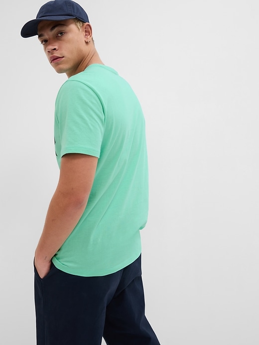 Image number 2 showing, Gap Logo T-Shirt