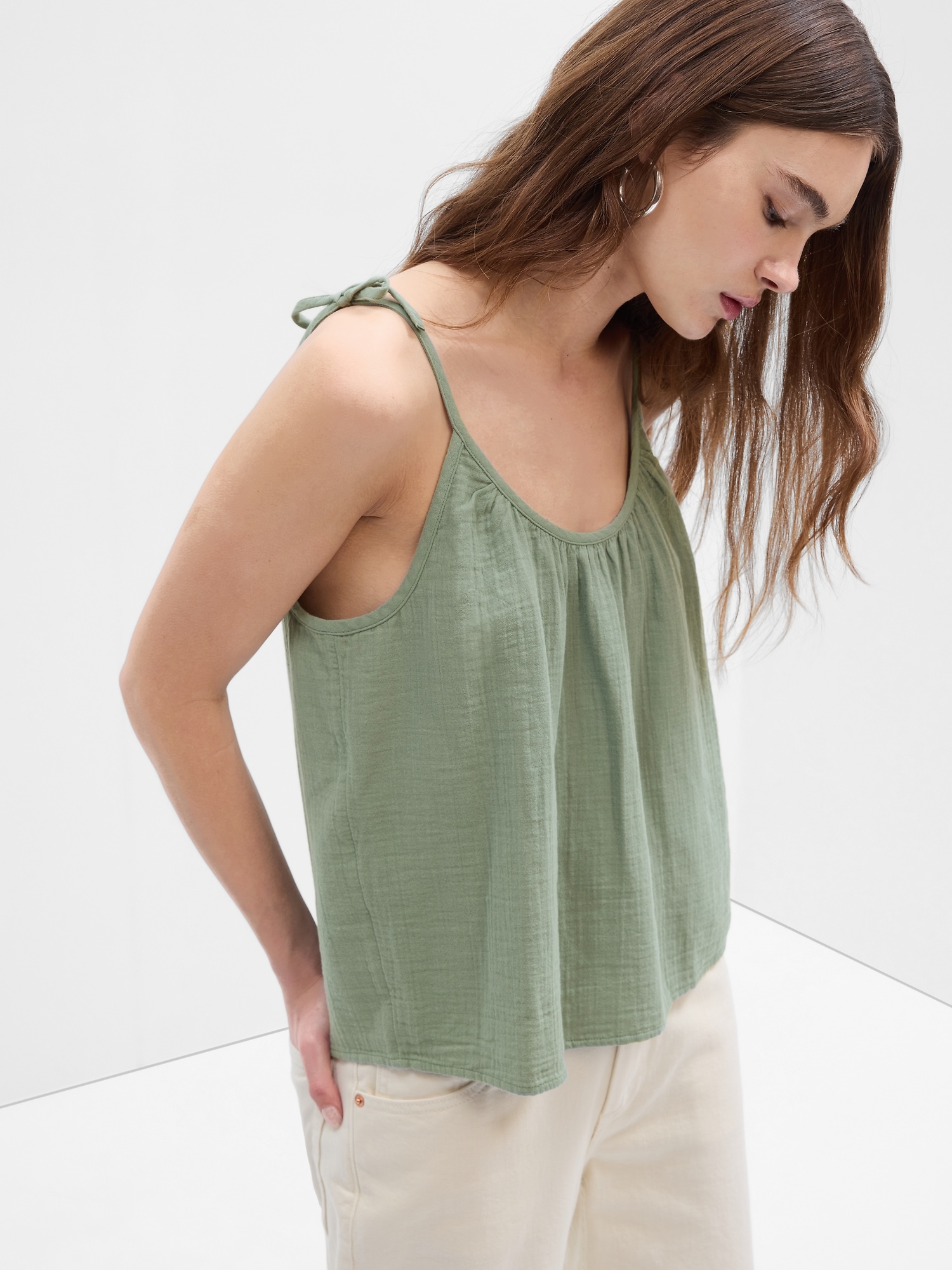 Relaxed Gauze Scoopneck Cami