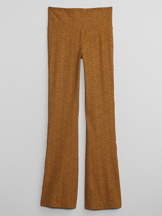 Image number 7 showing, GapFit Sky High Studio Flare Leggings