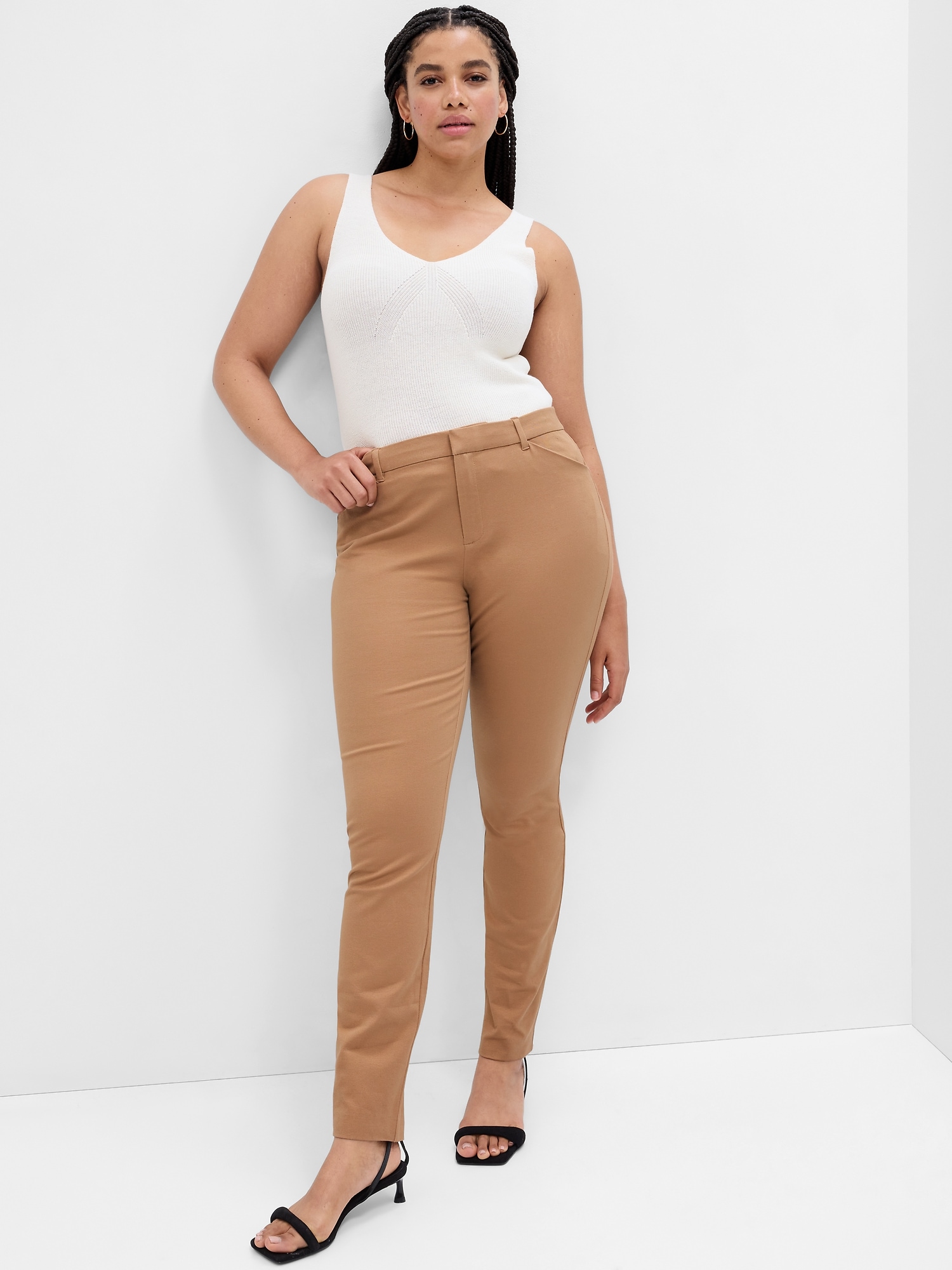 Button-Waist Straight-Leg Ankle Pant - Essential Stretch