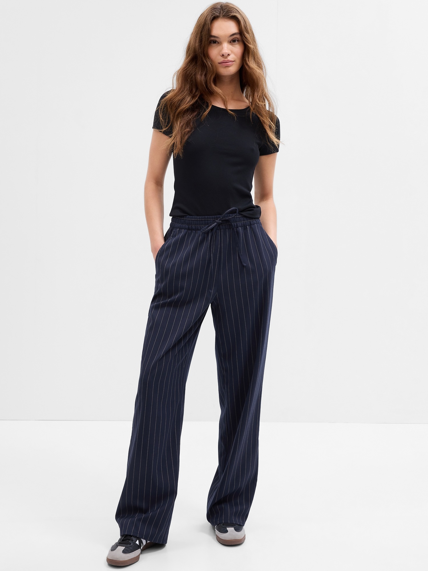 Mid Rise Easy Wide-Leg Twill Pants