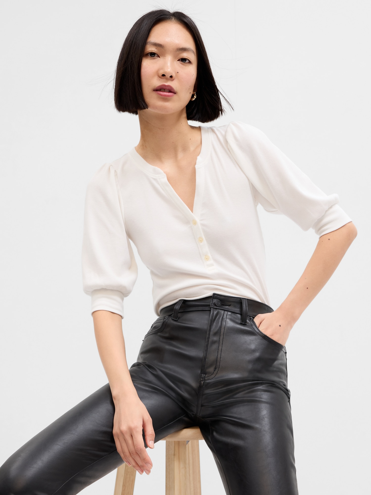 Fitted Henley Puff Sleeve Top