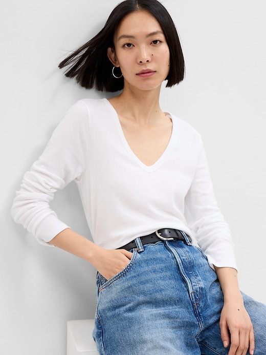 Image number 1 showing, Favorite V-Neck T-Shirt