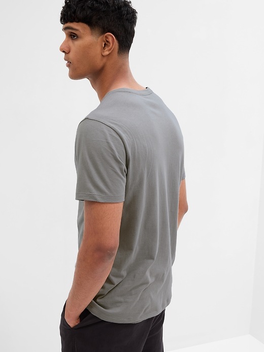 Image number 2 showing, Gap Logo T-Shirt