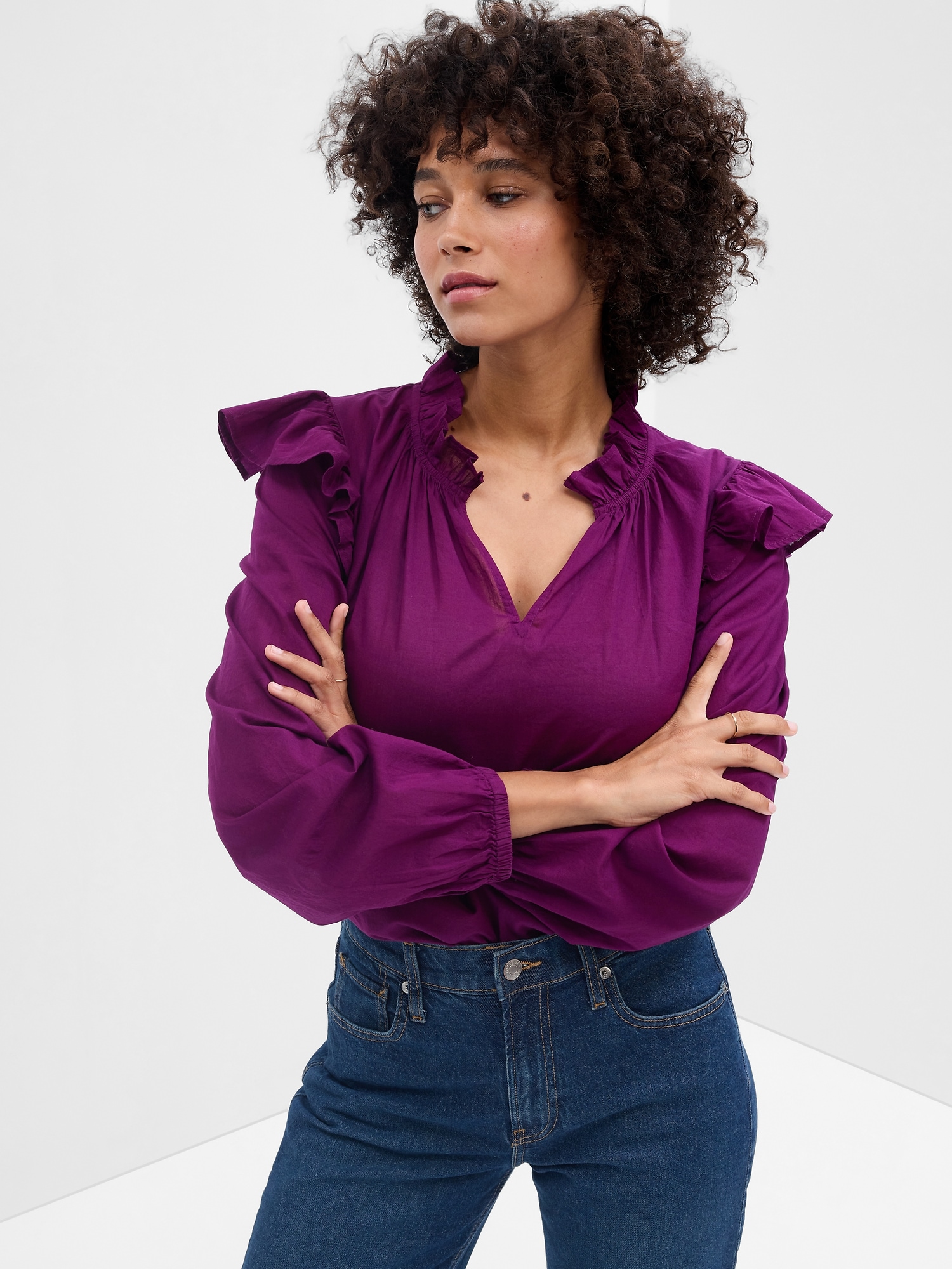 Relaxed Splitneck Ruffle Top