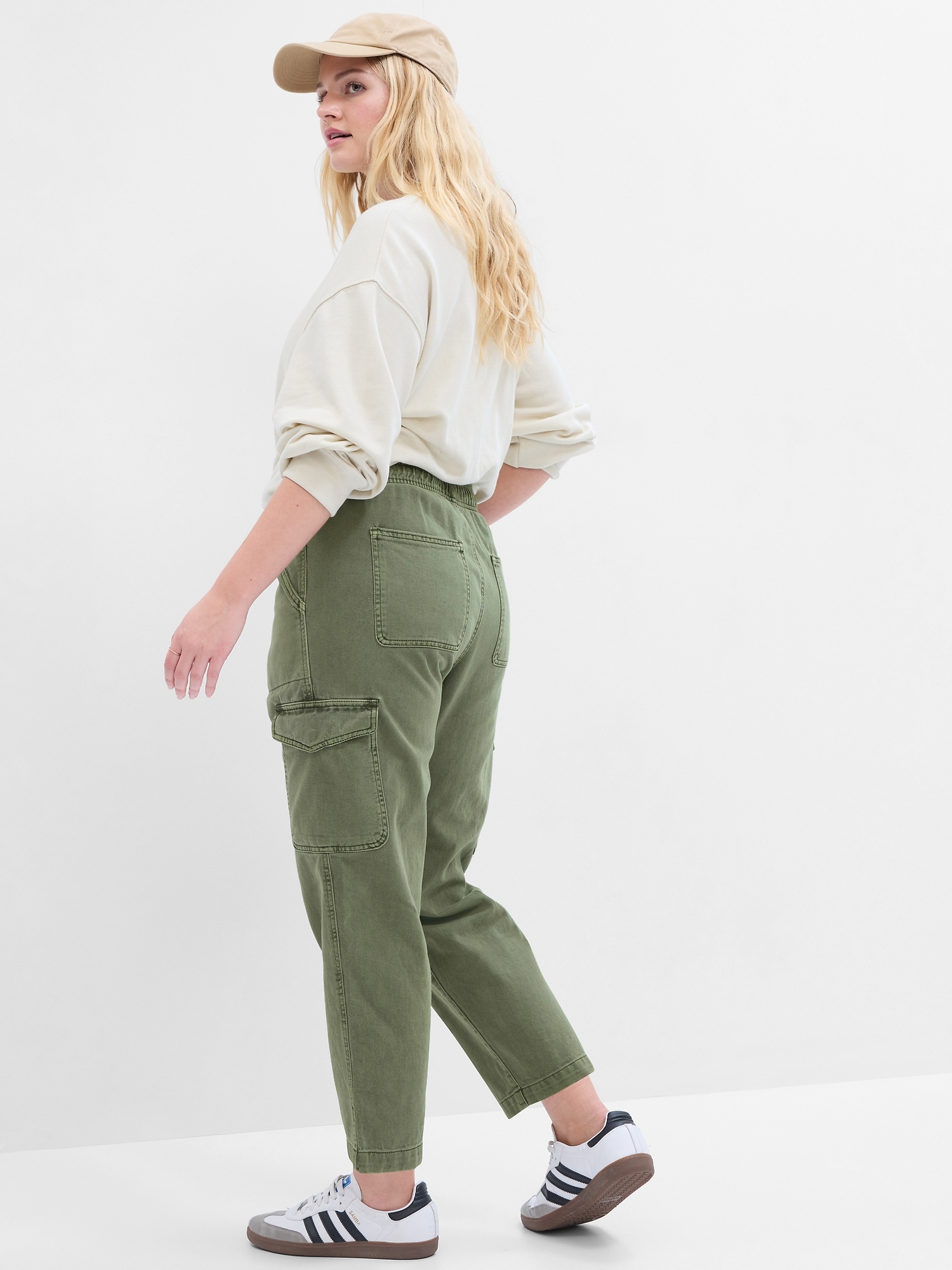 Mid Rise Easy Cargo Pants with Washwell | Gap Factory