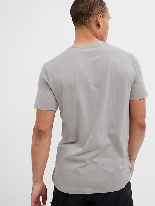 Image number 2 showing, Gap Graphic T-Shirt