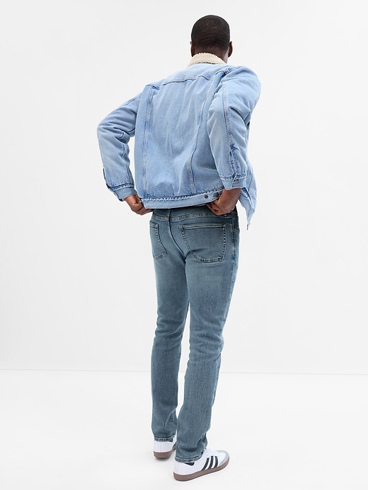 Image number 2 showing, Skinny GapFlex Soft Wear Max Jeans with Washwell